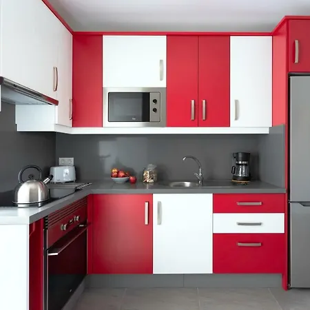 Almar Con Ac, Cristianos Apartament